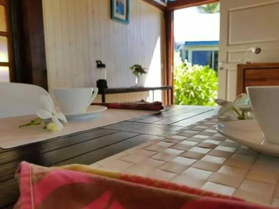 Chalet Ocean Side Bungalow Teavaro French Polynesia