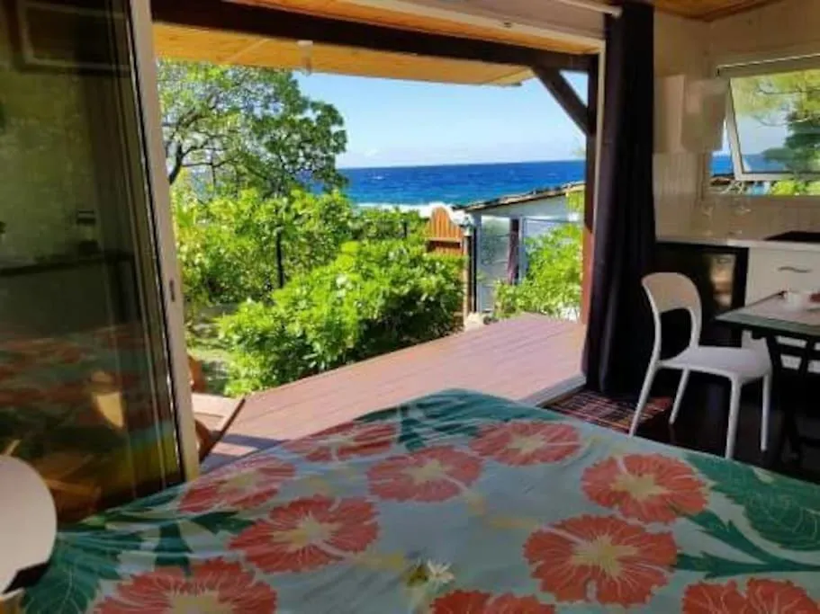 Ocean Side Bungalow Teavaro